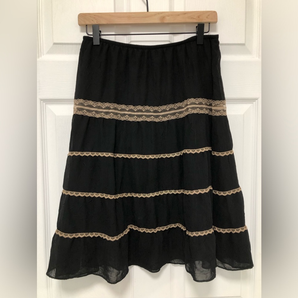 Mossimo vintage Y2K Black and Tan Tiered Midi Skirt with Dainty Lace Trim size S
